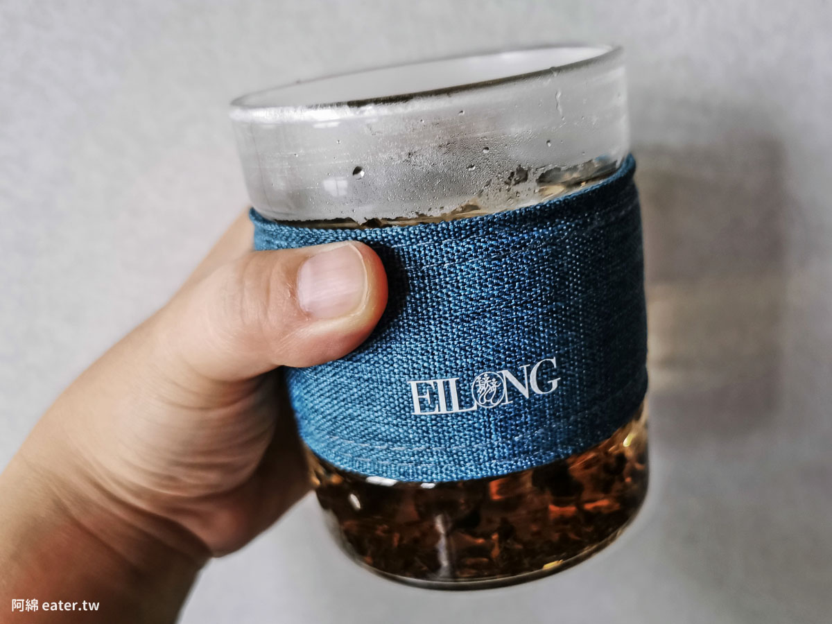 2020旅行茶具組推薦！宜龍EILONG 茶覺系列旅行茶具組，耐熱玻璃茶壺＋陶瓷茶杯=喝茶新時尚附開箱、購買連結