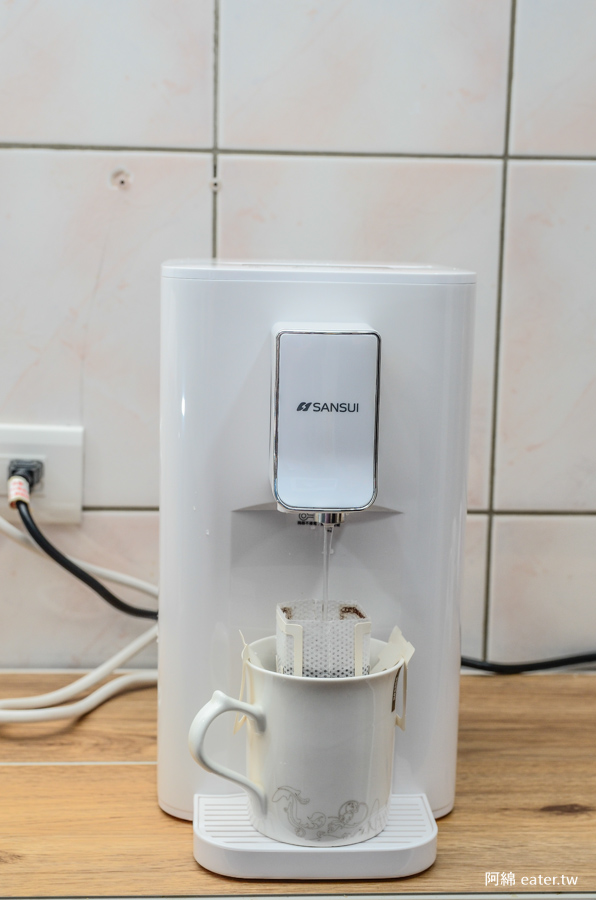 2021瞬熱飲水機推薦！小淨3秒瞬熱溫控淨水器 家庭必備小家電！省電，3秒出熱水，高效濾芯，免安裝附開箱體驗、使用說明、購買連結