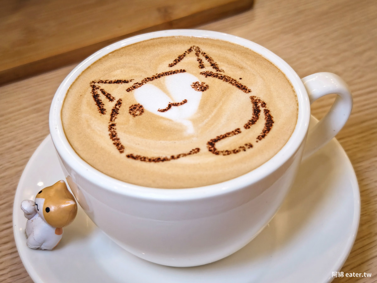 桃園美食|喵日子café-多隻親人貓咪陪喝咖啡，免費WiFi和插座，中路咖啡，貓咪咖啡推薦，桃園市政府咖啡